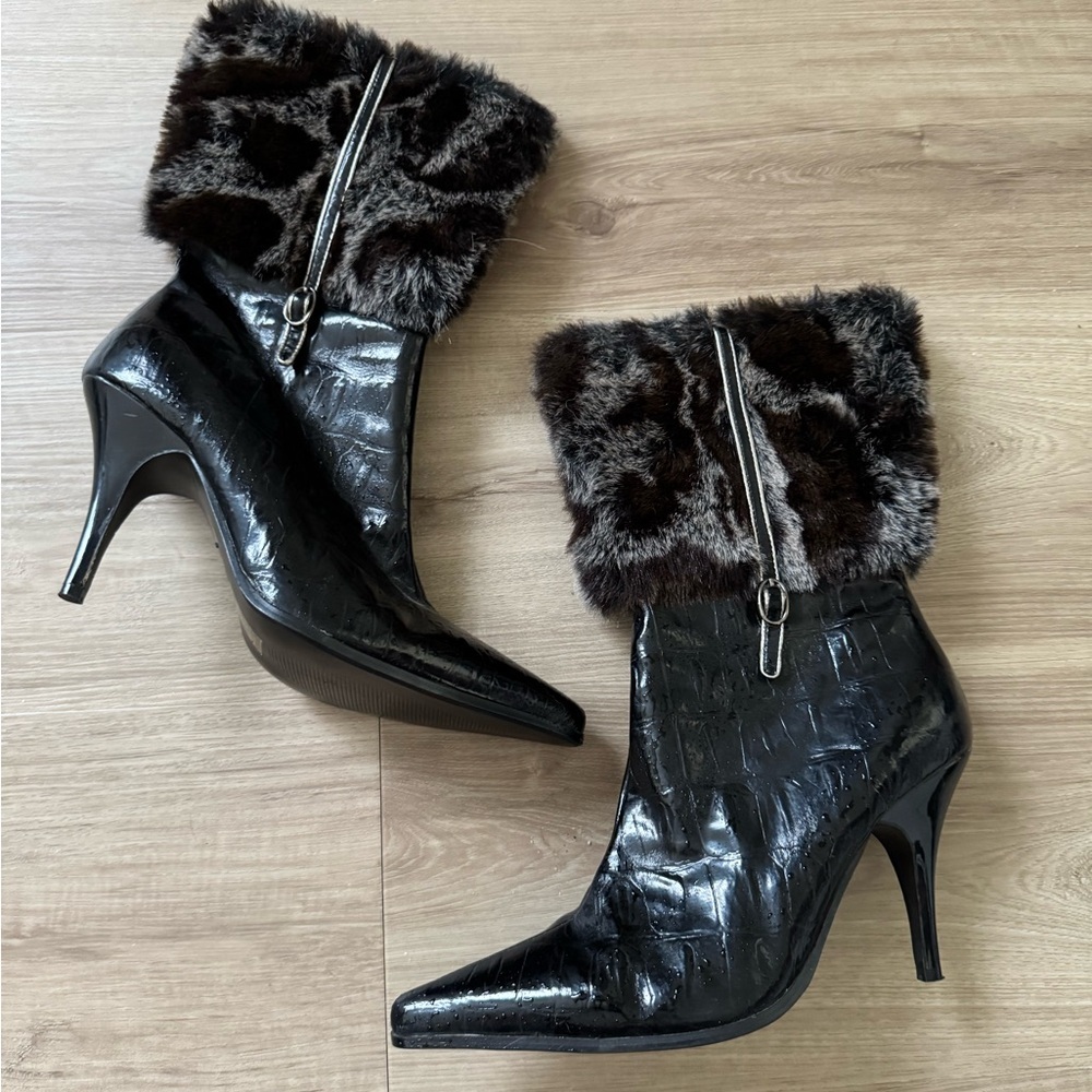 Never Worn Black Faux Fur Trim Heeled Boots